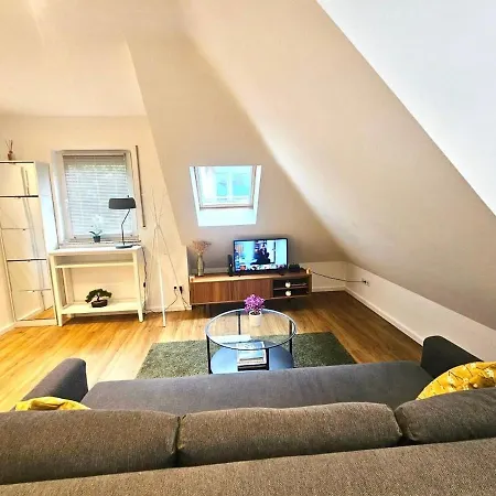 Living Stylish 2br And Free Parking