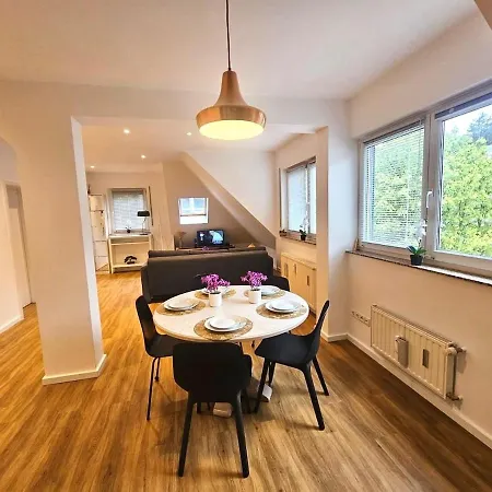Living Stylish 2br And Free Parking